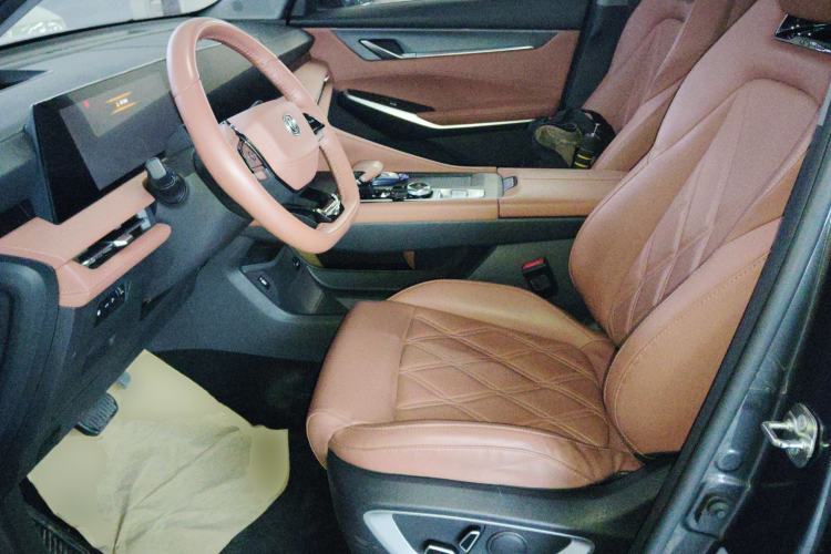 Used CHANGAN CS75 PLUS 2023 3rd Generation 1.5T Automatic Pilot Model
