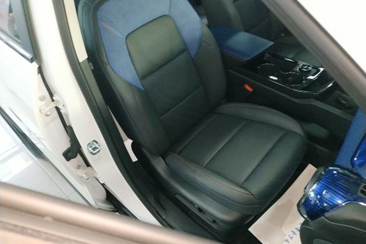 Used Chevrolet Equinox Plus 2024 102km RS Ultimate Edition
