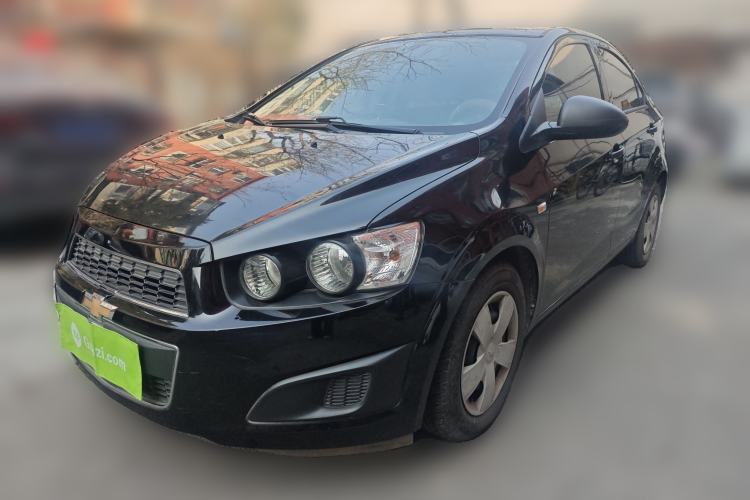 Used Chevrolet Aveo Sonic 2011 Sedan 1.4L Automatic SL