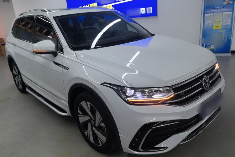 Used Volkswagen Tiguan L 2023 Restyled 330TSI Automatic Two-Wheel Drive R-Line Enhanced Comfort Version