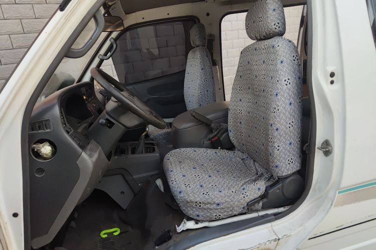 Used Jinbei Hiace 2011 2.0L 5th Generation Kuaiyunwang Standard Version 4G19
