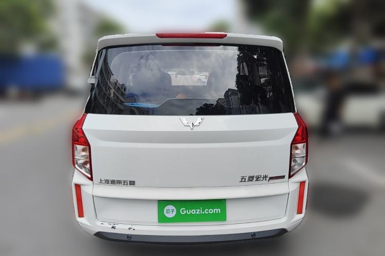 Used Wuling Hongguang PLUS 2019 1.5T Manual Comfort Version 7 Seats
