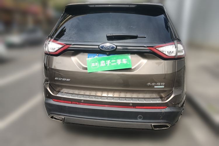 Used Ford Edge 2015 2.0T GTDi Two-Wheel-Drive High-Line Version
