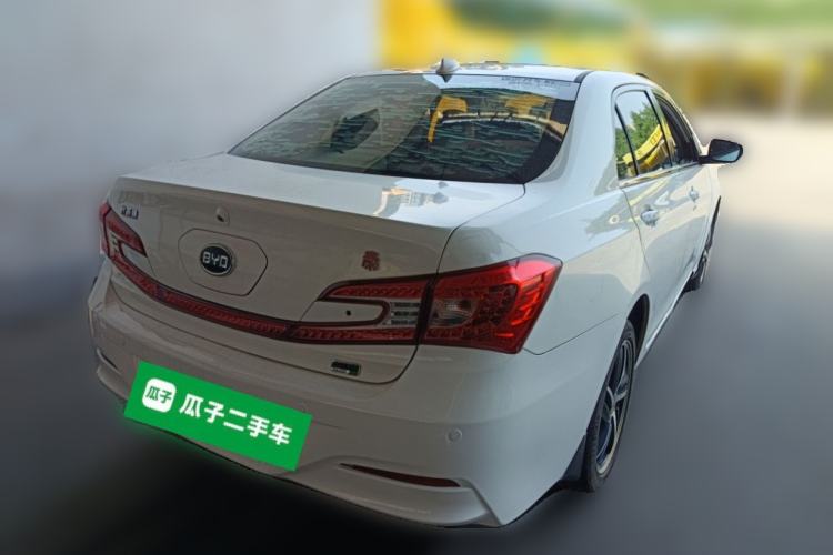 Used BYD Qin New Energy 2014 1.5T Flagship Model Rear Right 45 Deg