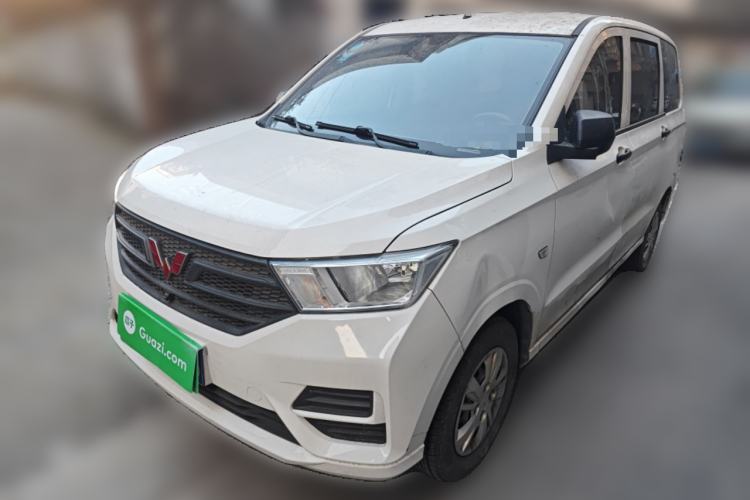 Used Wuling Hongguang 2019 1.5L S Basic Version China VI Standard LAR