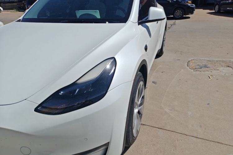 Used Tesla Model Y 2022 Long-Range All-Wheel-Drive Version