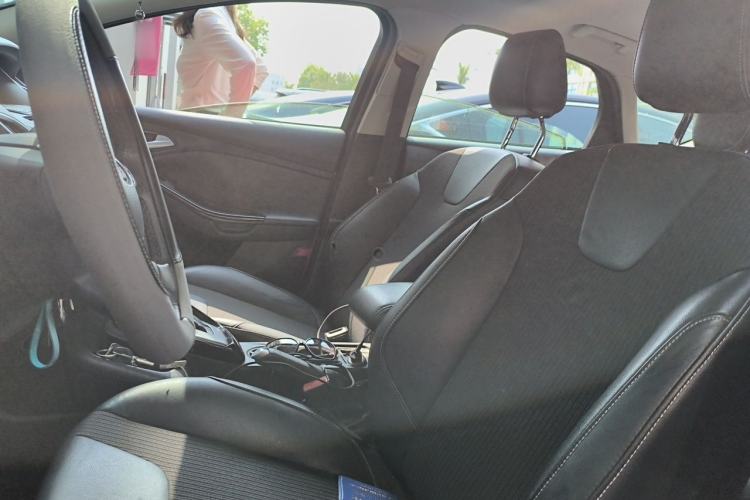 Used Ford Focus 2012 Hatchback 1.6L Automatic Fashion Edition