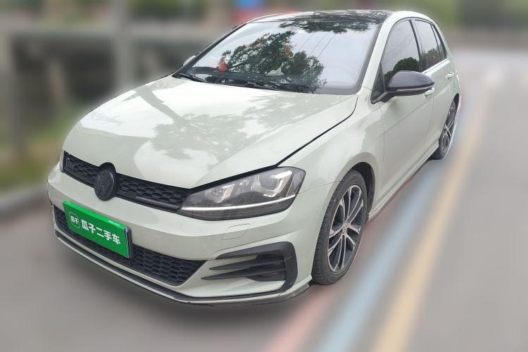 Used Volkswagen Golf 2015 1.4TSI Manual R-Line