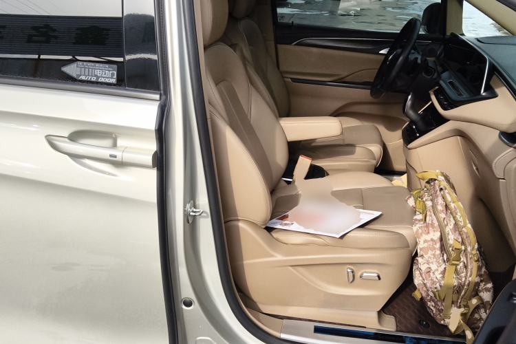 Used Buick GL8 2021 ES Land Cruiser 653T Luxury Edition