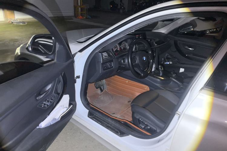 Used BMW 3 Series 2018 318i
