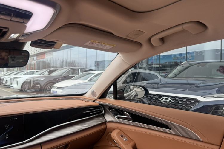 Used Hongqi H9 2025 Model Facelifted 2.0T Two-Wheel Drive Flag-Style Luxury Business Edition, 5 Seats Interior 5