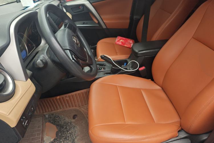 Used Toyota RAV4 2016 2.0L CVT Two-Wheel Drive Urban Edition China V Standard
