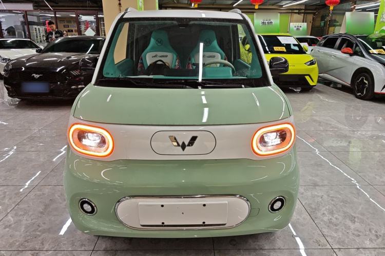 Used Wuling Hongguang MINIEV 2024 3rd Generation 215km Advanced Version Front