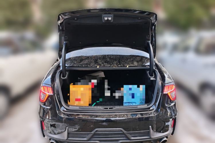 Used Lynk & Co 03 2020 1.5TD DCT JingPro Edition Trunk