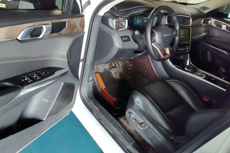 Used Lynk & Co 01 2017 2.0T Two-Wheel Drive Pro Edition
