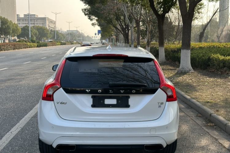 Used Volvo V60 2015 T5 Zhiya Edition