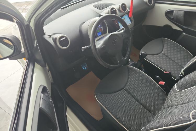 Used BYD F0 2015 1.0L Joyful Model
