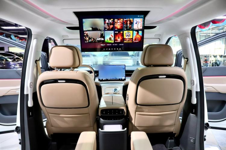 Used XPeng X9 2025 740 Ultra-Long Range Max