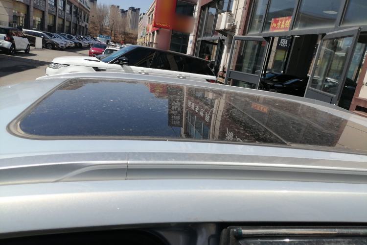 Used AION Y 2023 Younger Star Edition Roof