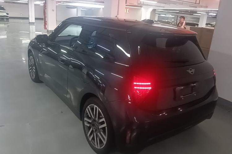 Used MINI Electric COOPER 2024 456km COOPER E Classic Edition
