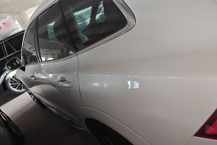 Used Volvo XC60 New Energy 2023 T8 Plug-in Hybrid Long-Range All-Wheel Drive Smart Luxury Edition
