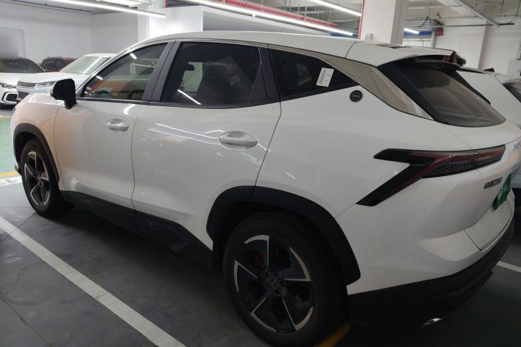 Used JETOUR Dashing 2025 1.5T DCT Ultimate Edition
