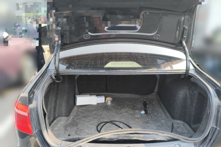 Used Volkswagen Lavida 2013 Restyled Classic 1.6L Manual Comfort Edition Trunk