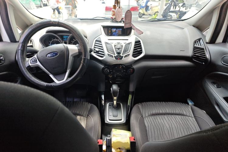 Used Ford EcoSport 2013 1.5L Automatic Prestige Model Center Console