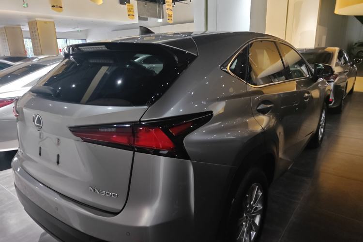 Used Lexus NX 2018 300 Front-Drive Freeline Edition
