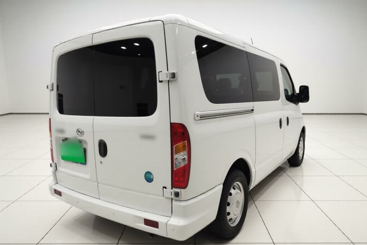 Used SAIC MAXUS Xintu V80 2024 Aotong Value Edition 6MT Short Wheelbase Ultra-Low Roof 127 Ps 7/8/9-Seater Exterior 5