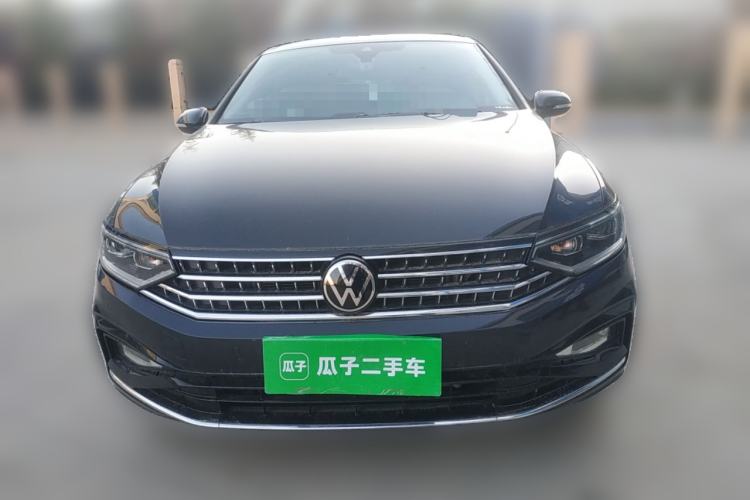 Used Volkswagen Magotan 2024 2 Million Units Zhongxiang Version 330TSI DSG Luxury Edition Front