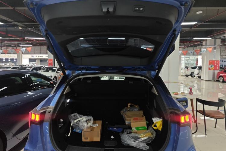 Used Lynk & Co 06 EM-P 2020 PHEV Plus Trunk