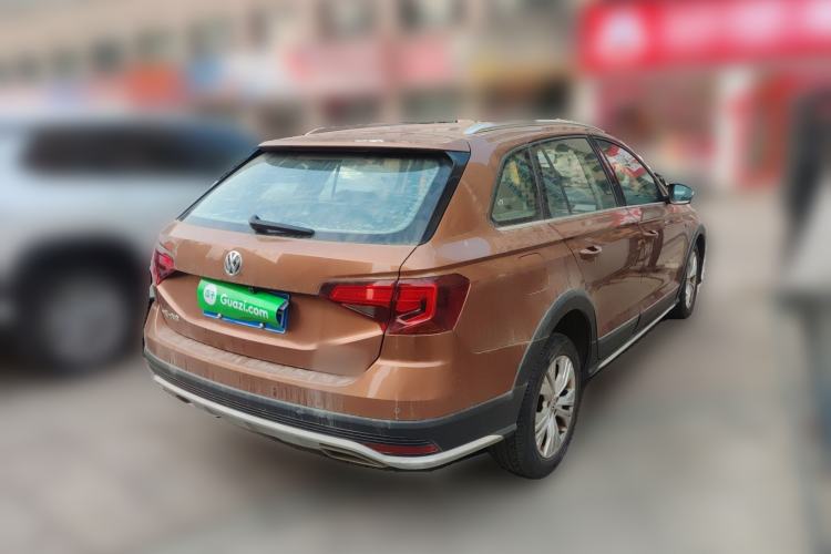 Used Volkswagen C-TREK 2017 230TSI DSG Comfort Version
