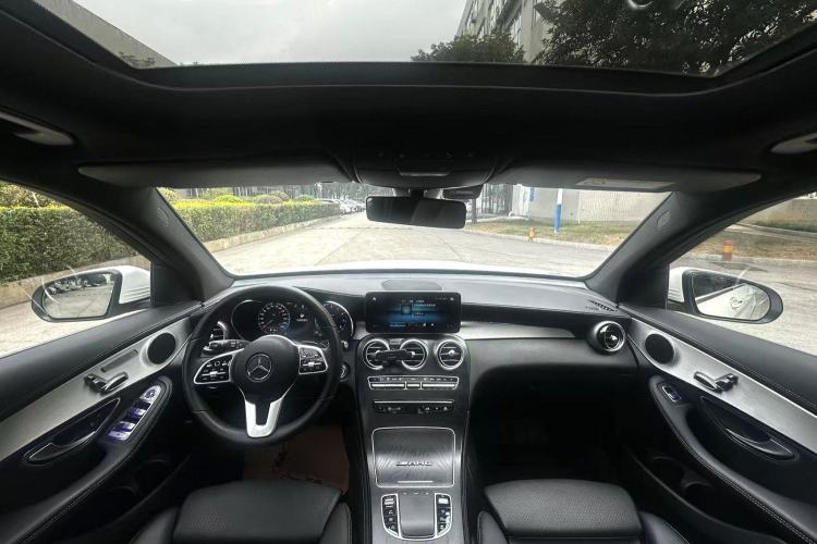 Used Mercedes-Benz GLC 2020 Facelifted GLC 260 L 4MATIC Dynamic Edition Interior 2