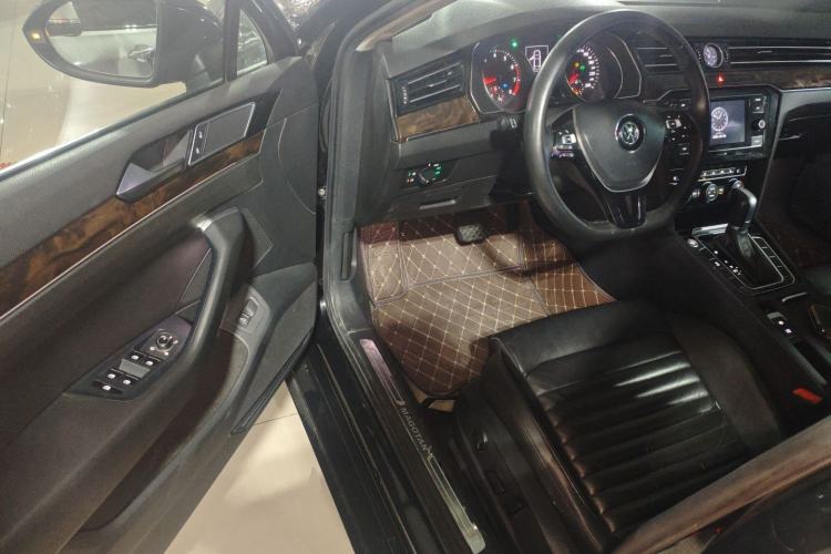 Used Volkswagen Magotan 2018 Facelift 330TSI DSG Luxury Model
