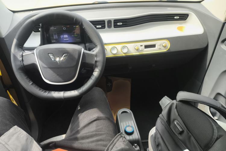 Used Wuling Hongguang MINIEV 2021 Macaron Premium Model – Lithium-NMC