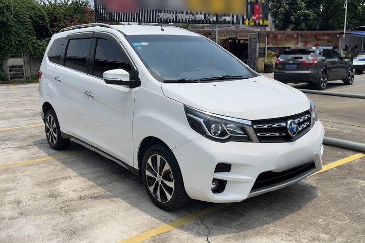 Used Venucia M50V 2017 1.6L XV CVT Deluxe Edition
