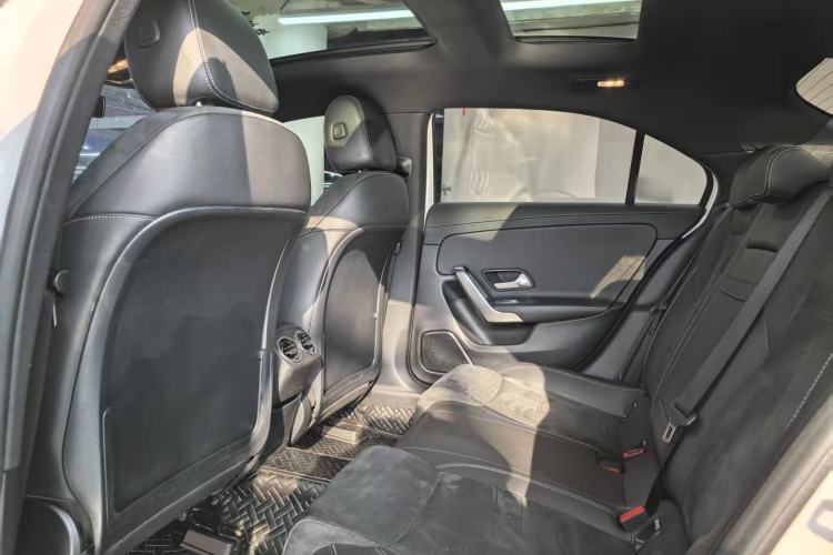 Used Mercedes-Benz A-Class 2020 Restyled A 200 L Sport Sedan Fashion Version
