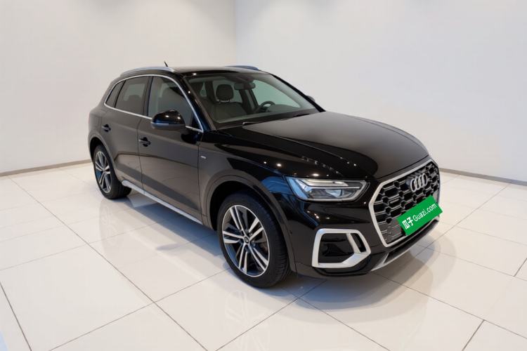 Used Audi Q5L 2022 40T Luxury Dynamic Model Front Right 45 Deg