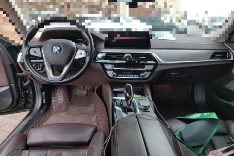 Used BMW 5 Series 2020 530Li Luxury Edition Premium Package Center Console