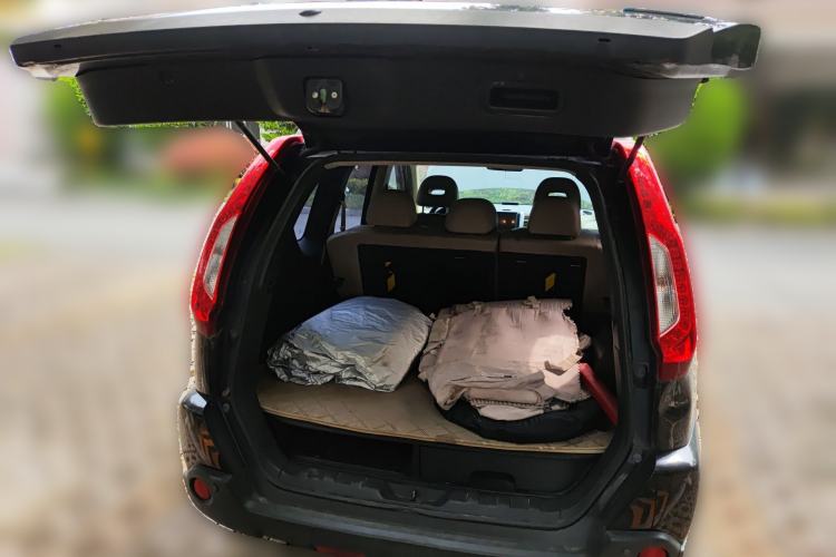 Used Nissan X-Trail 2012 2.5L CVT Flagship Edition 4WD Trunk