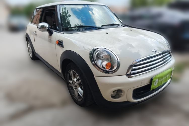Used MINI 2011 1.6L ONE
