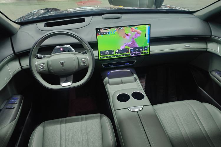 Used Deepal S07 2025 215Max Huawei Qiankun Intelligent Driving ADS SE Range-Extended Version
