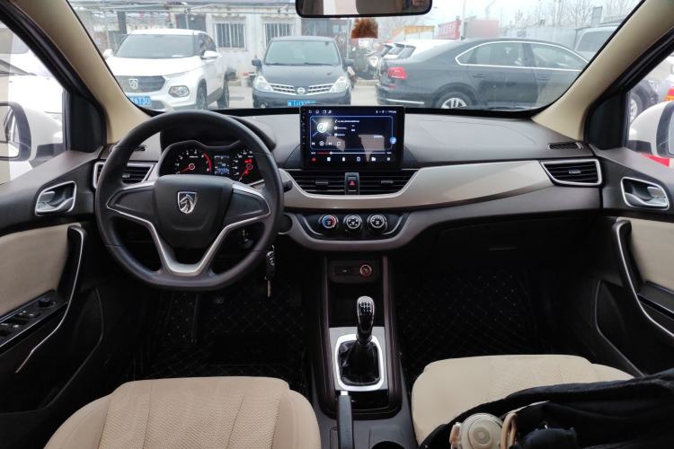 Used Baojun 310W 2017 1.5L Manual Comfort Version China V
