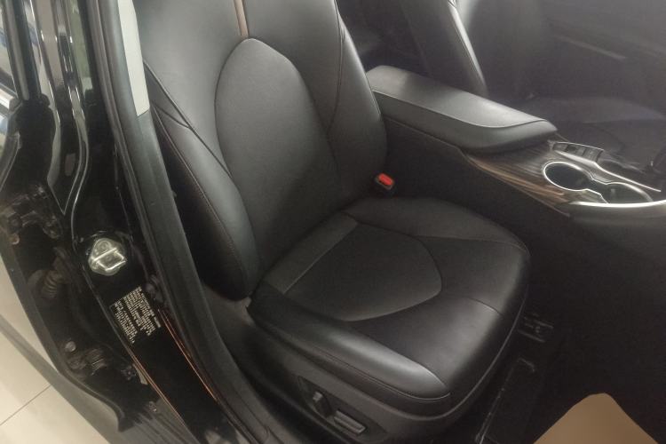 Used Toyota Camry 2019 2.5G Luxury Edition China VI Standard