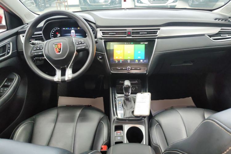 Used Roewe i5 2020 1.5L Automatic 4G Connect Luxury Flagship Edition
