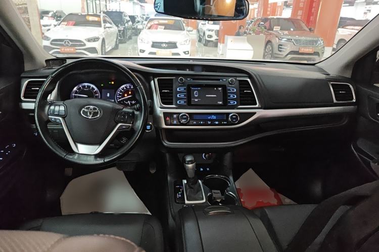 Used Toyota Highlander 2015 2.0T Four-Wheel Drive Luxury Edition 7-Seater Center Console