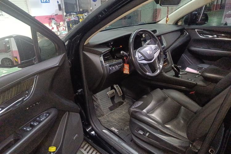 Used Cadillac XT5 2016 25T Luxury Model