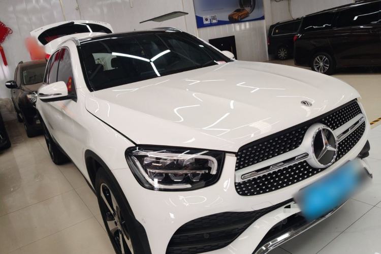 Used Mercedes-Benz GLC 2022 Facelifted GLC 260 L 4MATIC Dynamic Edition Front Right 45 Deg