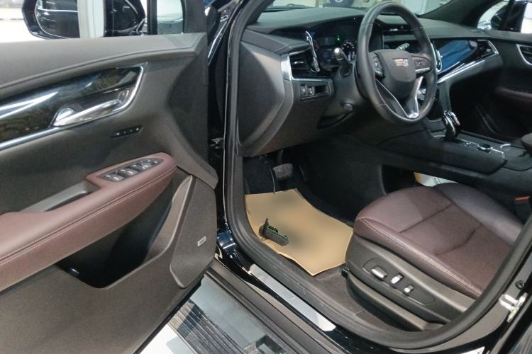 Used Cadillac XT6 2022 2.0T Six-Seater Two-Wheel-Drive Luxury Version